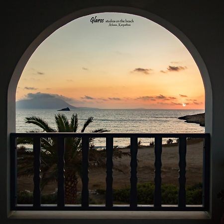 Appartamento Glaros Luxury Studio On The Beach Arkasa Esterno foto