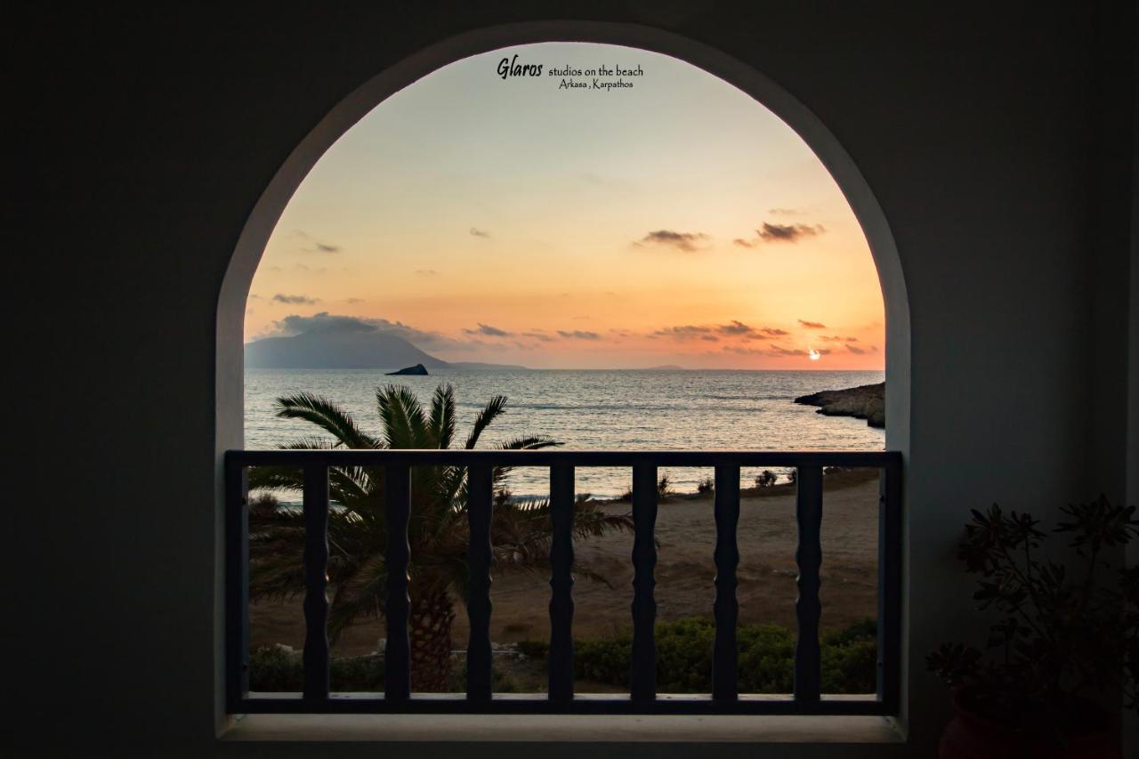 Appartamento Glaros Luxury Studio On The Beach Arkasa Esterno foto