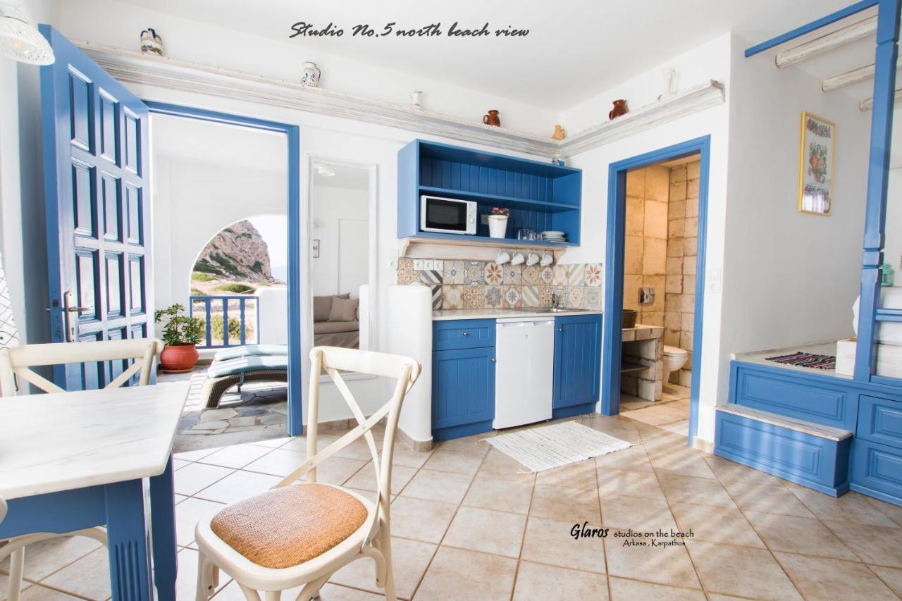 Appartamento Glaros Luxury Studio On The Beach Arkasa Esterno foto